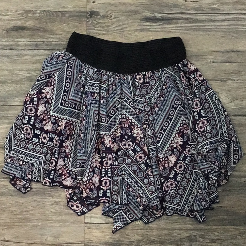 LOVE blossom women’s skirt size large